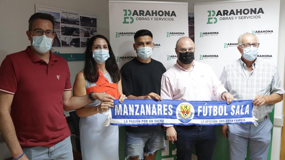 Presentación de Fran Cortés, nuevo jugador del Manzanares Quesos El Hidalgo.