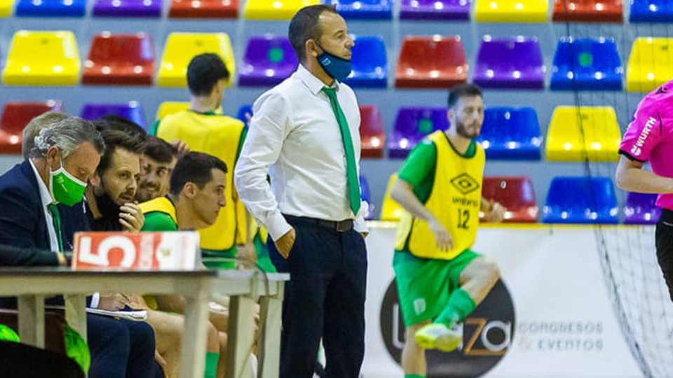 Tete, entrenador del BeSoccer CD UMA Antequera.