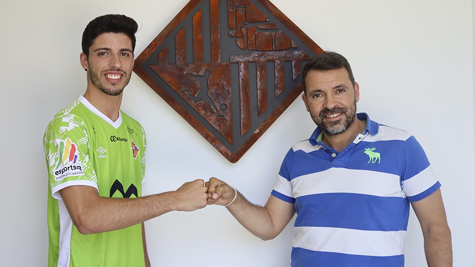 Nando Torres junto a José Tirado, director general del Palma Futsal.
