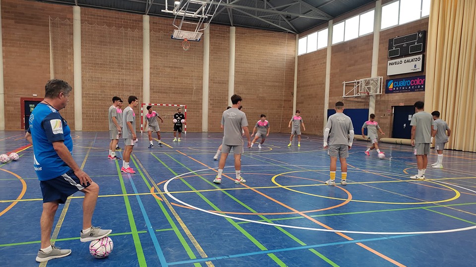 Los jugadores del ETB Hidrobal Calvià durante un entrenamiento de pretemporada.