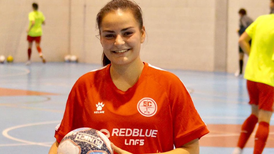 Sandra Blanco disfrutará de la Segunda División en la Academia Red Blue 5 Coruña 
