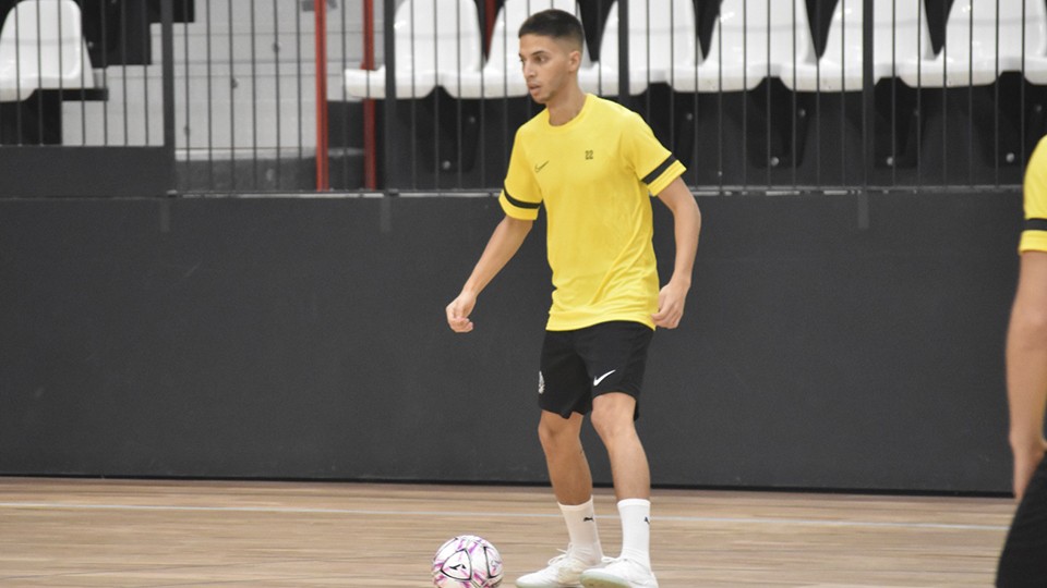 Khalid, jugador de Industrias Santa Coloma, durante un entrenamiento