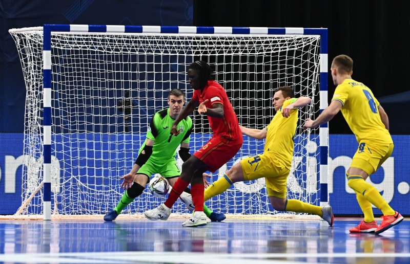 Zicky Té, pívot de Portugal, en un partido ante Ucrania de la Eurocopa. Foto: UEFA