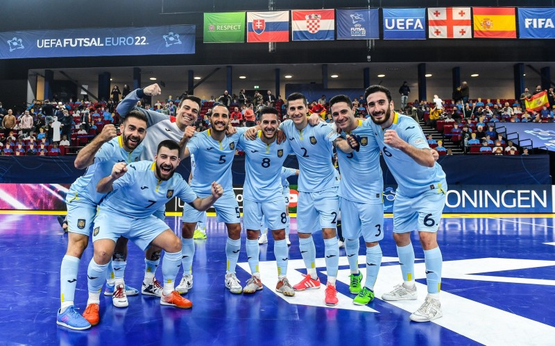 La Selección española celebra una victoria en la primera fase de la Eurocopa. Foto: UEFA