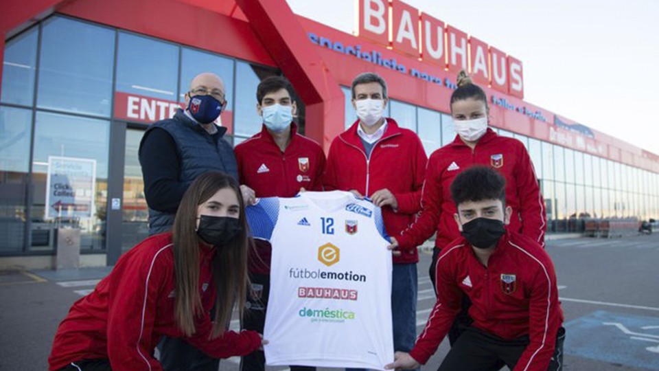 Fútbol Emotion Zaragoza y BAHAUS llegan a un acuerdo de patrocinio.