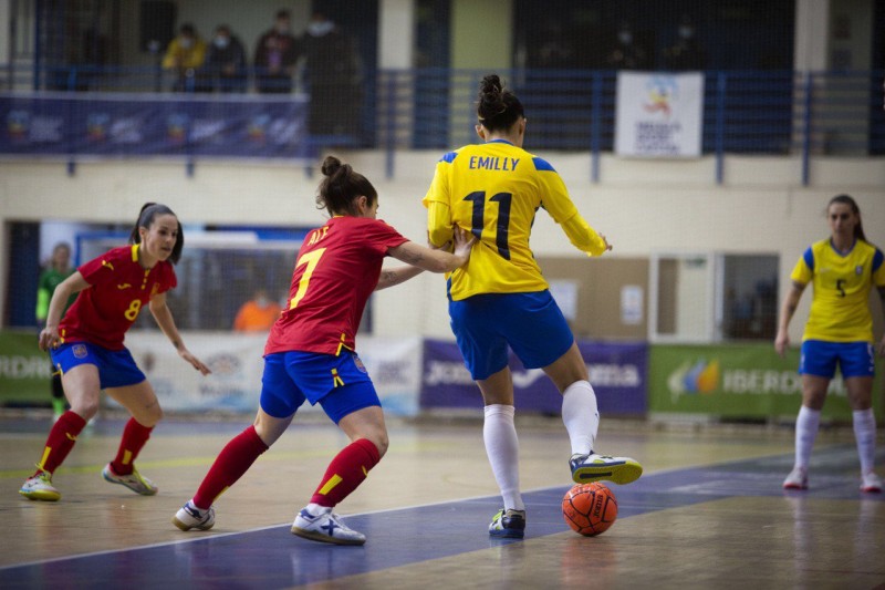 Ale de Paz defiende a Emily en el duelo entre España y Brasil