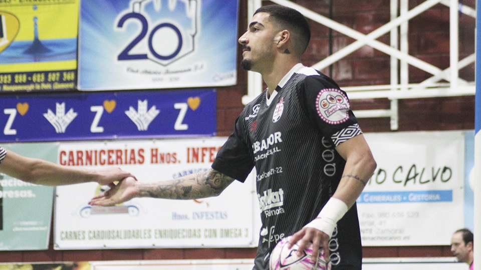 Bruno Gomes, del Noia Portus Apostoli, celebra un gol