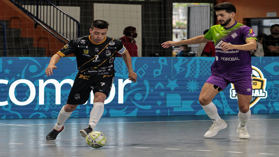 Gordillo, pívot de Palma Futsal, frente al Atlas en la Copa del Mundo Sub 21 de clubes Foto: Christian Rizzi