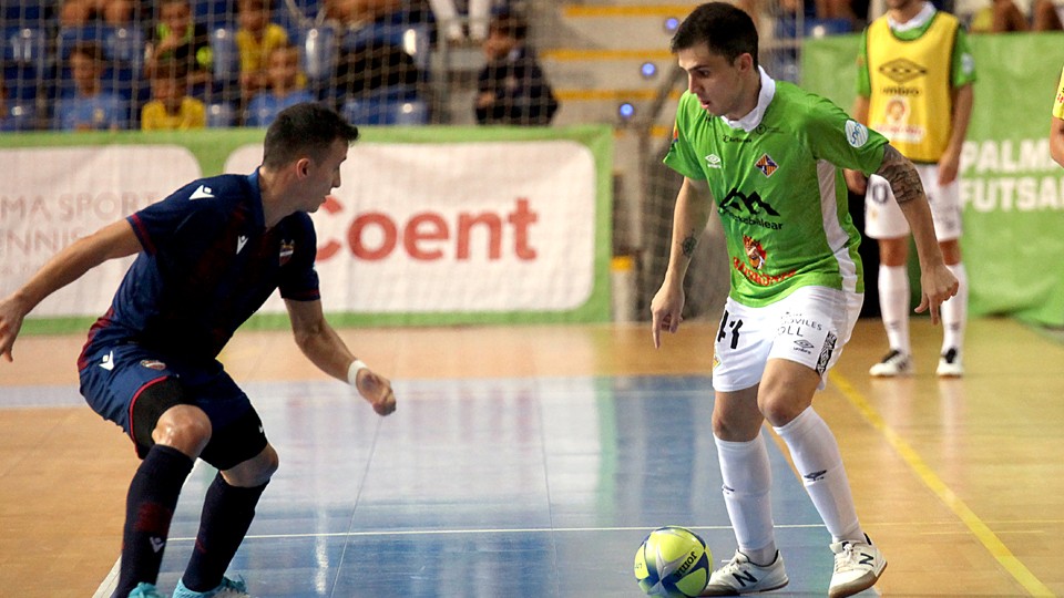 Mati Rosa de Palma Futsal y Maxi Rescia del Levante UD FS