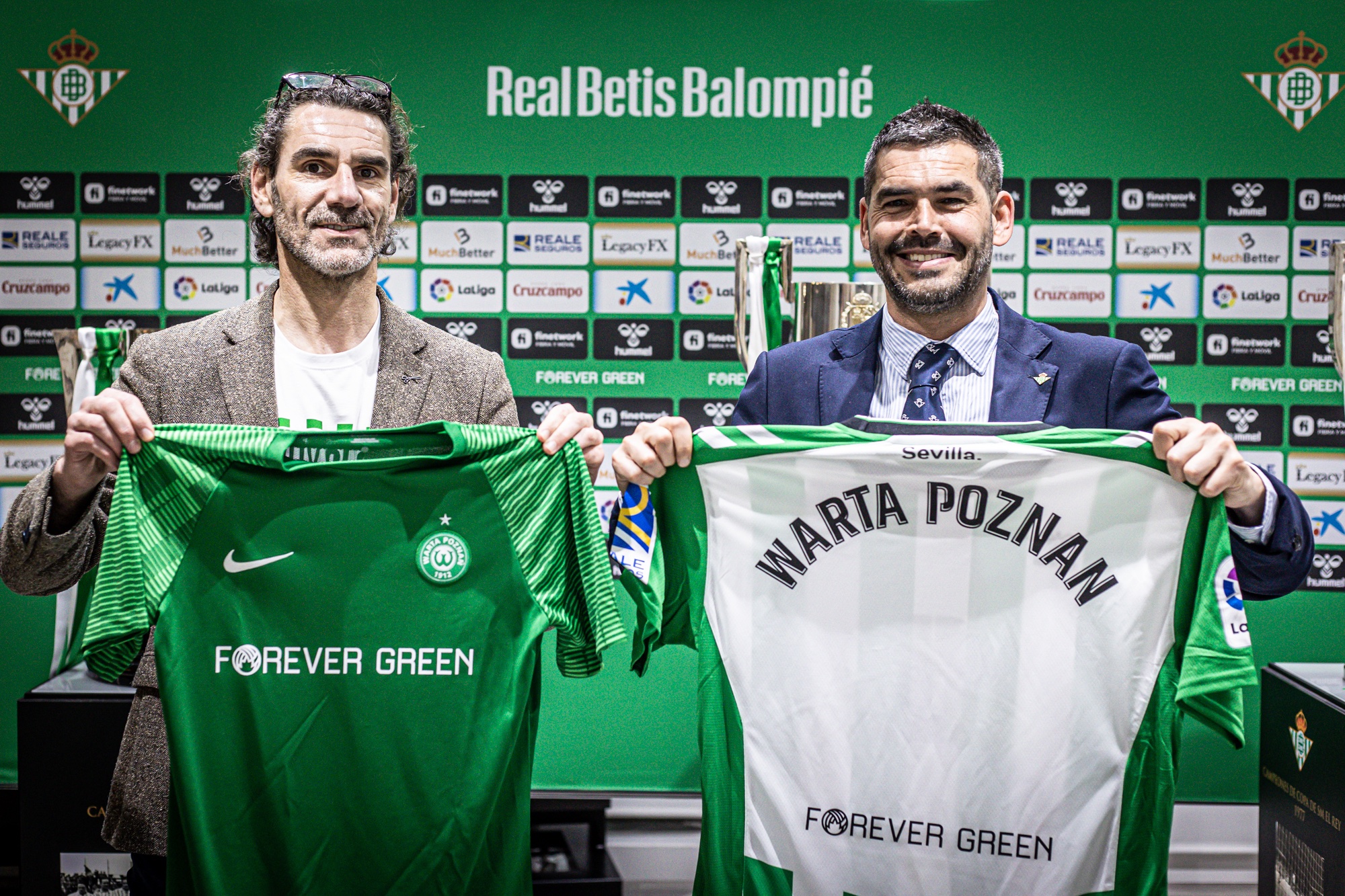 Warta Poznán, club de fútbol de la liga polaca, se une a Forever Green