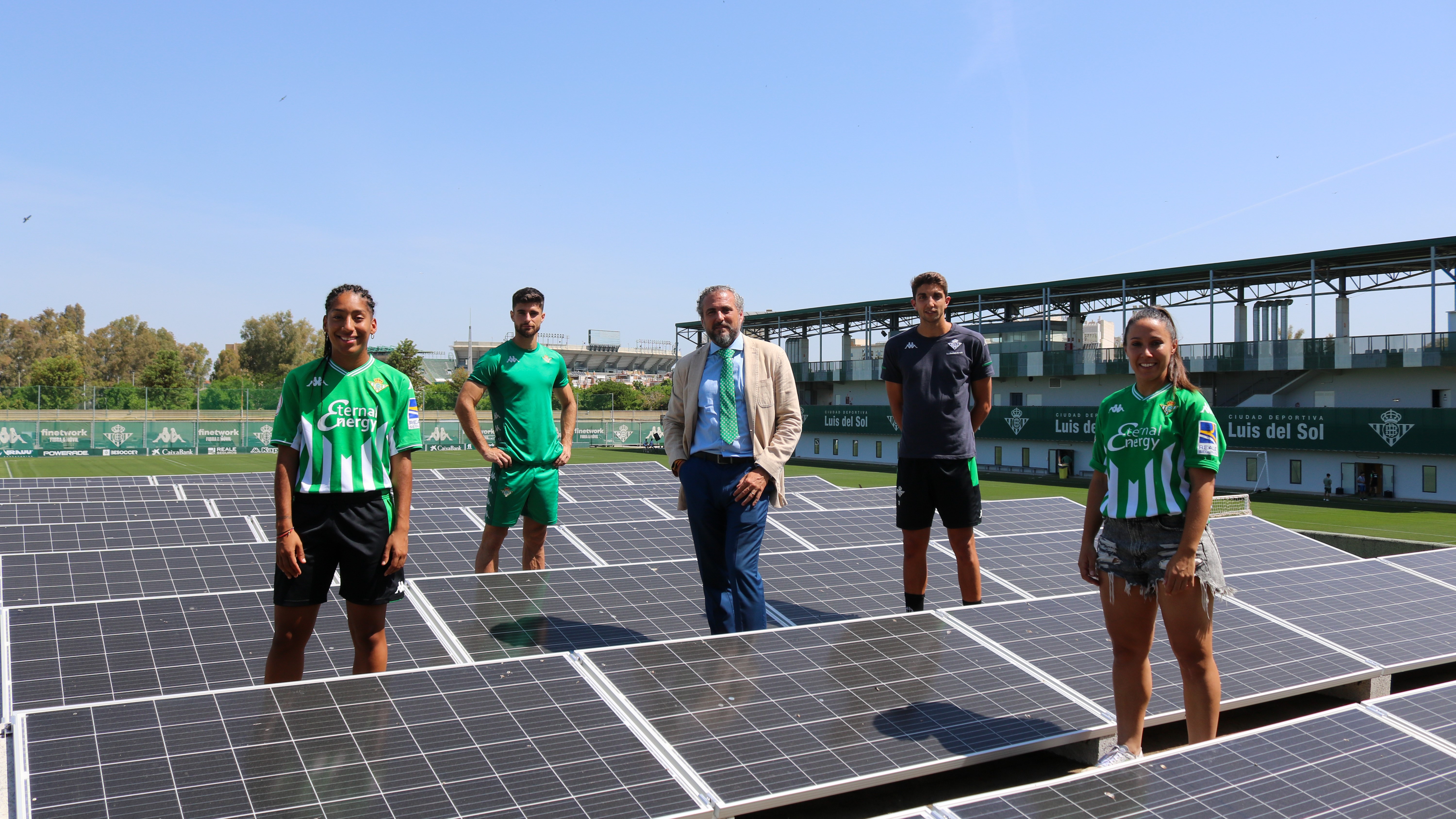La Ciudad Deportiva Luis del Sol estrena una planta solar que cubre al 100% el consumo de energía de las instalaciones