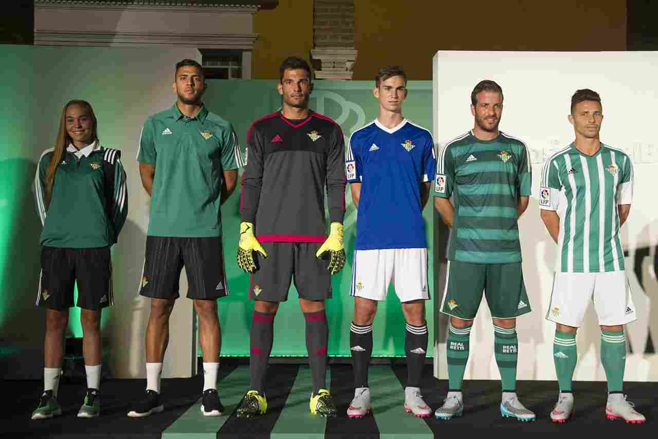 Injusticia Remontarse medias Real Betis and Adidas unveil the new 2015/2016 kits - Real Betis Balompié