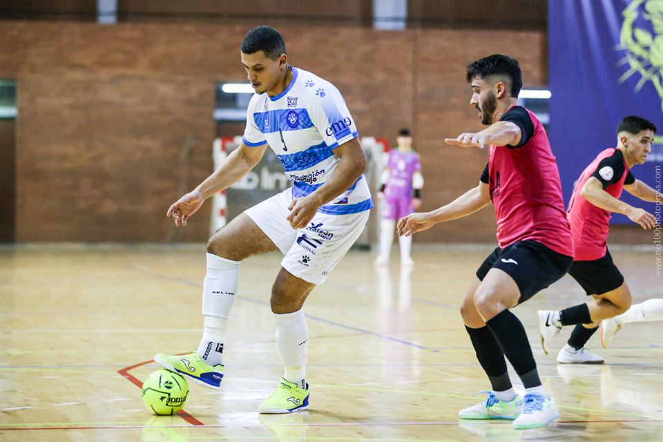 Efectividad y garra defensiva para volver a ganar (4-1)