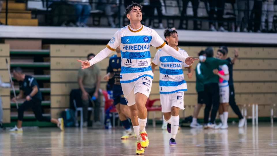 Javi Campano garantiza la pasión y garra de un jugador en alza