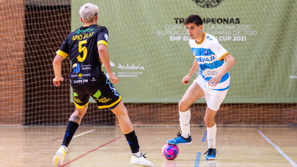 Diego Tosina se mantiene en Carranque