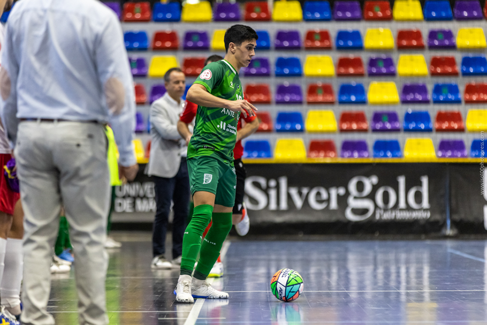 Kiko se lesiona y no puede jugar ante O Parrulo Ferrol