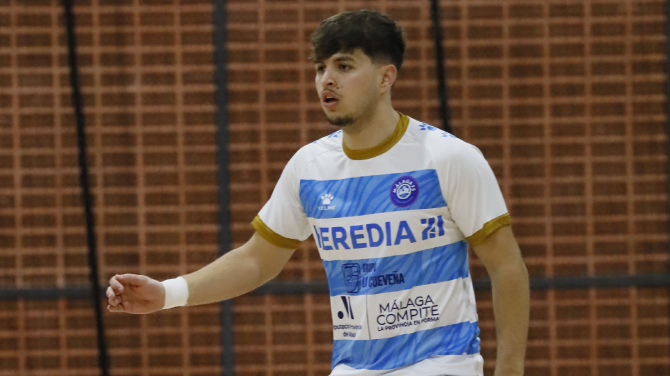 Carlos Villalobos se convierte en el primer fichaje de la temporada 2026/2027